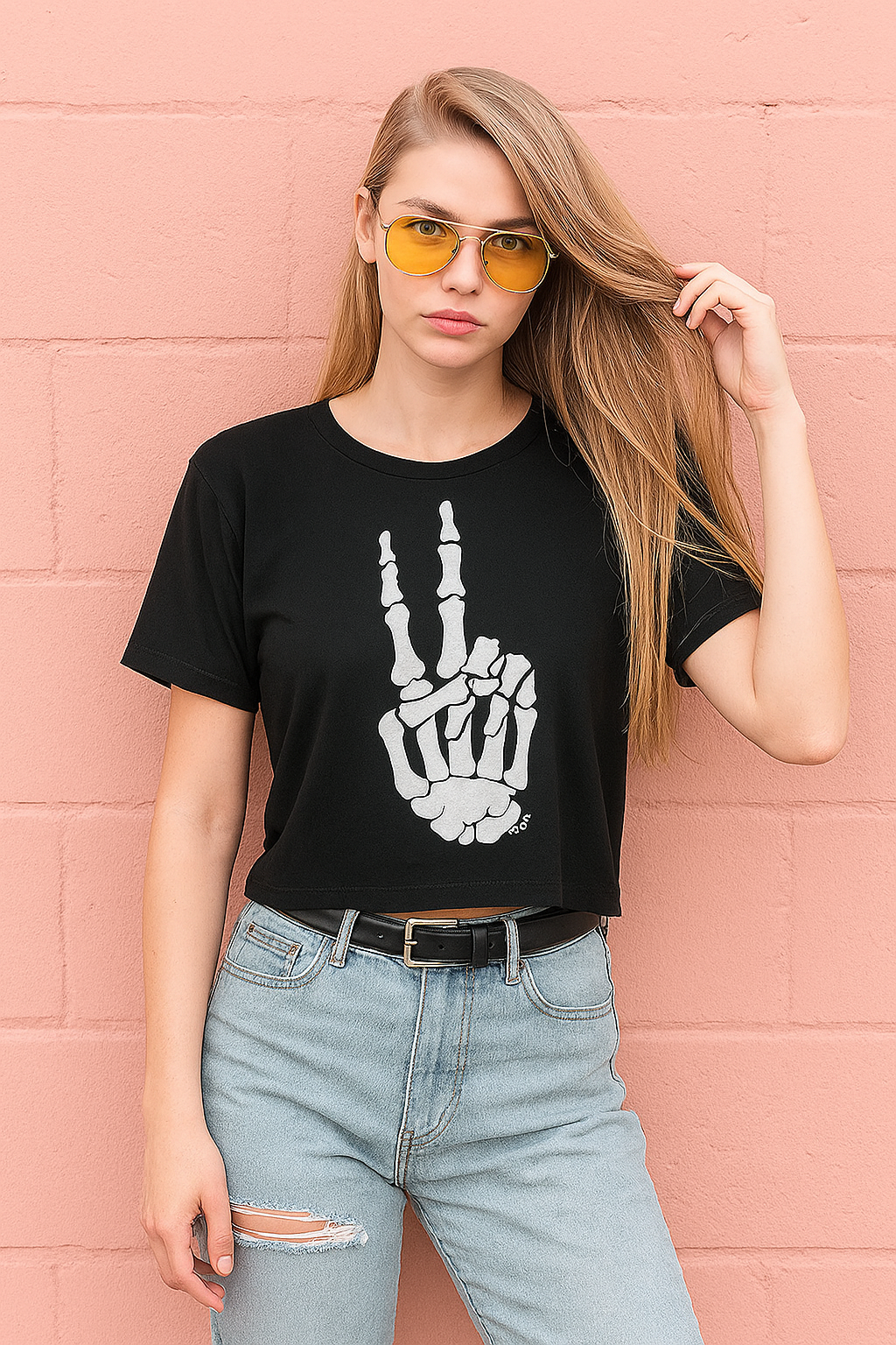 20250914 1804 trendy street fashion remix 01k543cpwrehjabzbg9x0vhj38